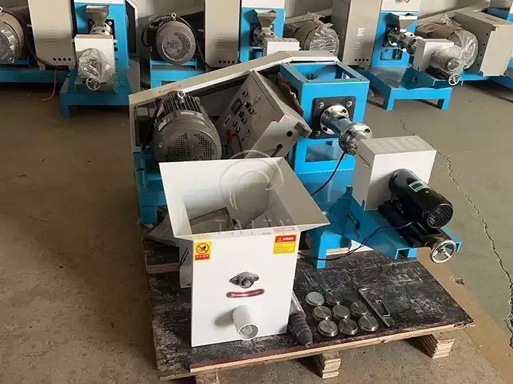 Floating fish feed pellet mill package